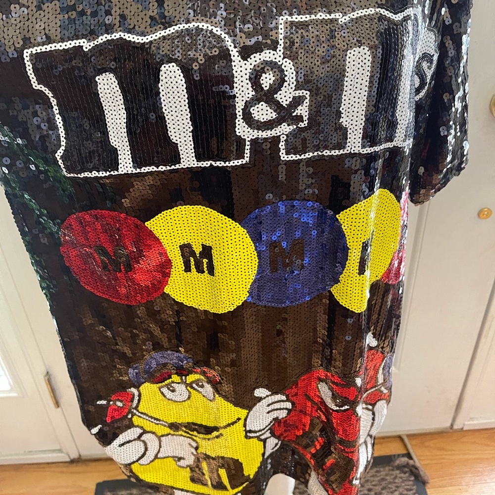 M&M shirt new with out tag,